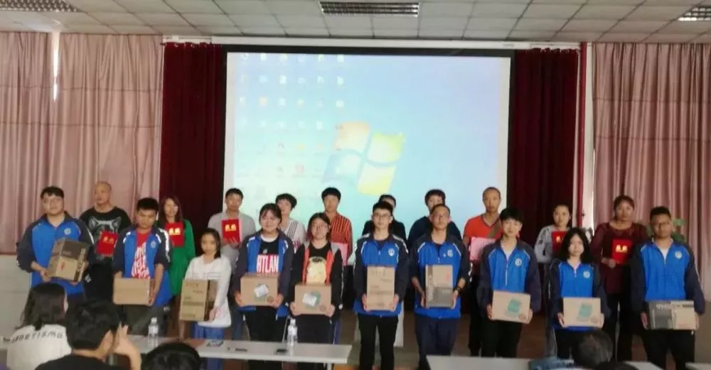 百乐博集团结合昆明第一职业中学成功进行春季见习总结会
